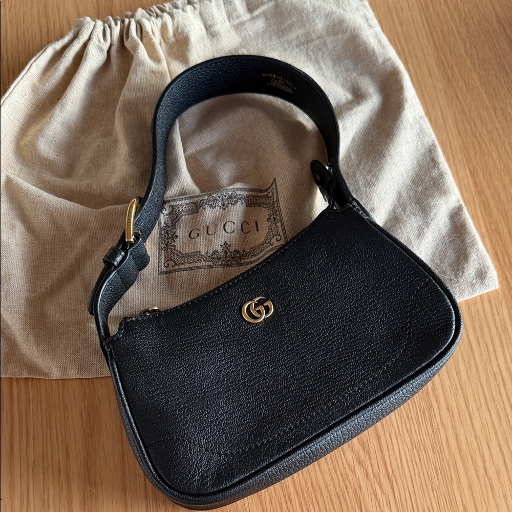 Gucci Black Leather Shoulder Bag with Gold Accent